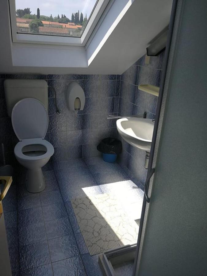 Pansion Marinka-Bire Rooms Lumbarda Buitenkant foto