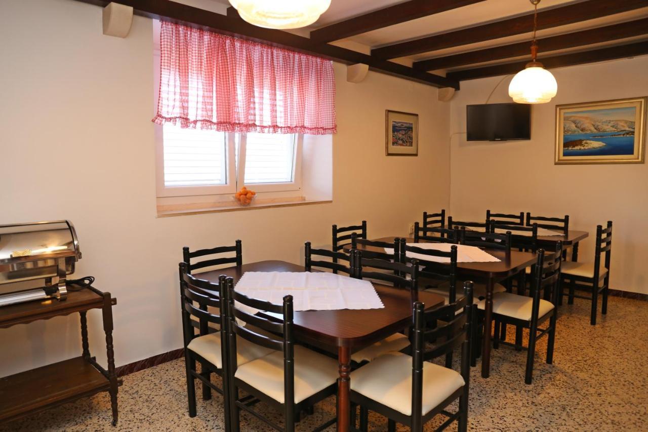 Pansion Marinka-Bire Rooms Lumbarda Buitenkant foto