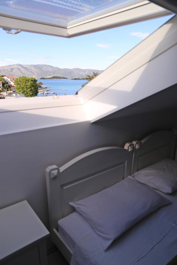 Pansion Marinka-Bire Rooms Lumbarda Buitenkant foto